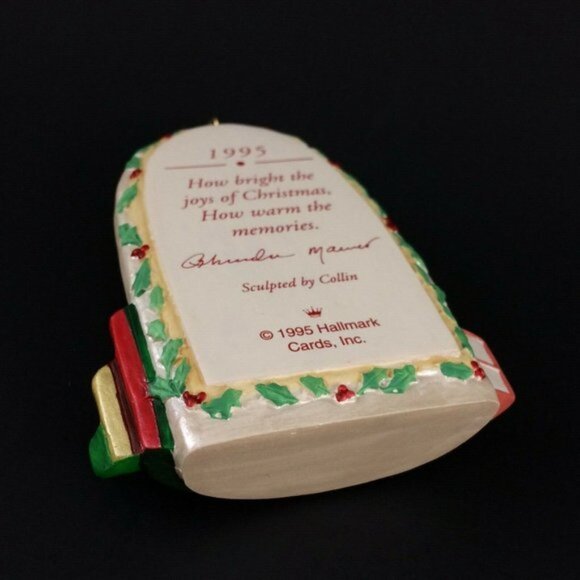 1995 Christmas Morning Hallmark Decoration Ornament Tree Presents Cat Dog Family - Picture 7 of 12